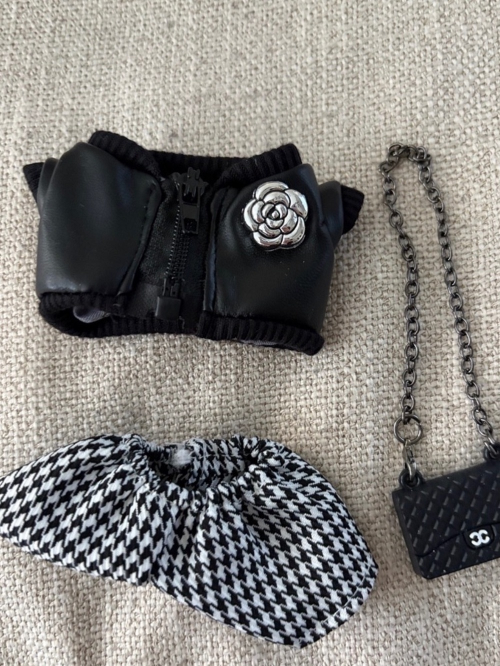 Labubu or XS Doll Outfit with purse